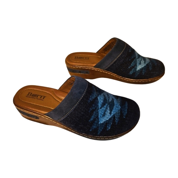 Born NWOT Women’s Size 9 Bandy Blanket Knit Southwest Print Clogs Aztec Blue - Picture 3 of 8